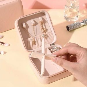 Pink Square Mini Jewelry Travel Box
